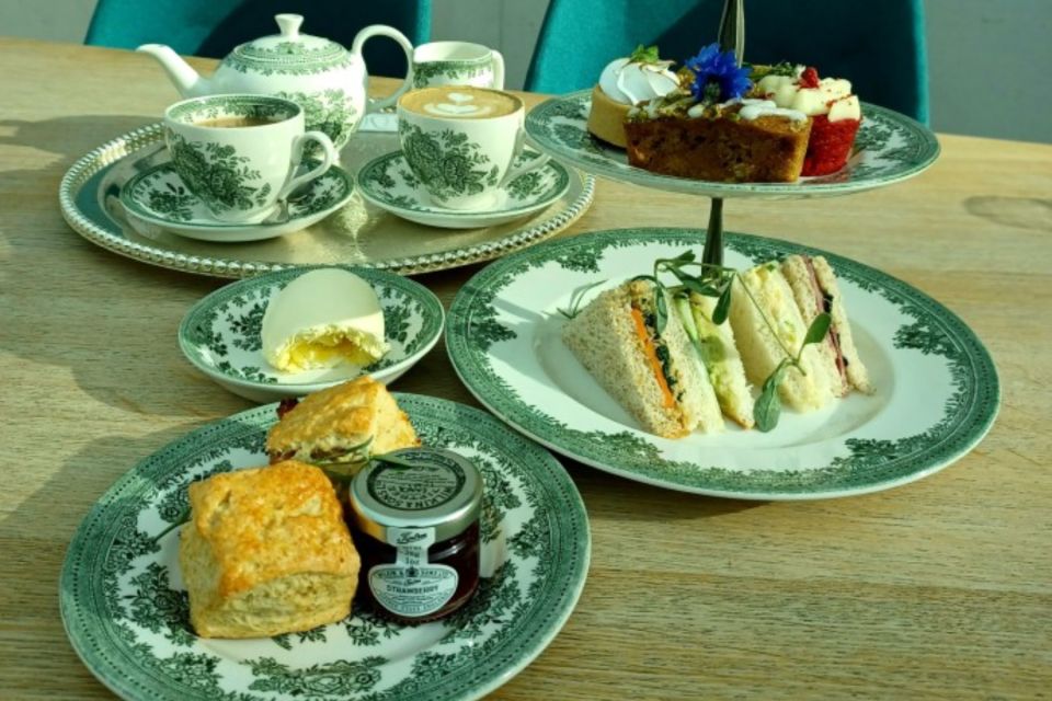 Afternoon Tea at the British Museum - Tea lineup: organic loose-leaf and flowering blends