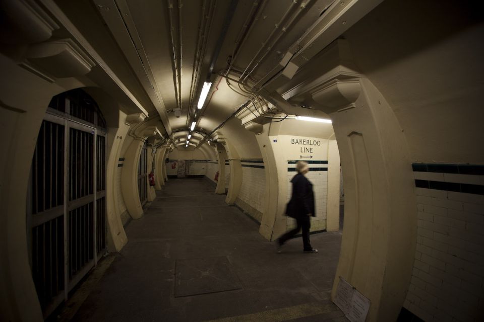 Aldwych: Hidden Tube Station Guided Tour - Finding the Meeting Point on Surrey Street (and Not the Wrong Entrance)