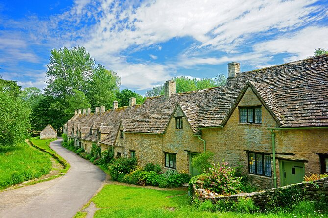 Bath and Cotswolds Guided Tour from London - Bath and Roman Baths: what that timeline really feels like