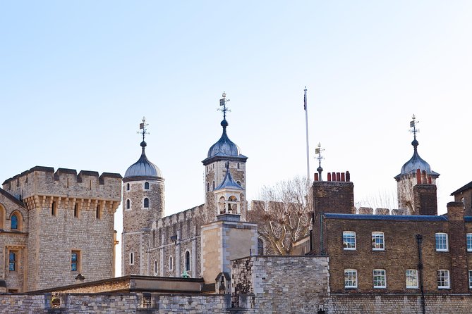 Black Taxi Tour of London: Classic Sightseeing Bespoke & Fun - Exterior-only photo stops: what you can and can’t expect