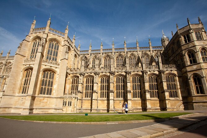 Buckingham Palace and Windsor Castle Escorted Tour from London - Should you book Buckingham Palace and Windsor Castle escorted from London?