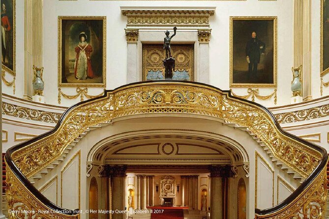 Buckingham Palace Entrance Ticket & British Royalty Guided Tour - From Duke of York Column to The Mall: the guided walk that makes the palace feel earned
