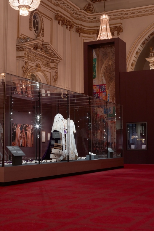 Buckingham Palace & Windsor Castle: Full-Day Tour - Entering Buckingham Palace: State Rooms, Art, and the Rules of What You’ll Spot