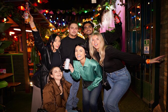 Camden Pub Crawl in London - Smart-Casual Night Out: Clothes, ID, and Small Comfort Wins