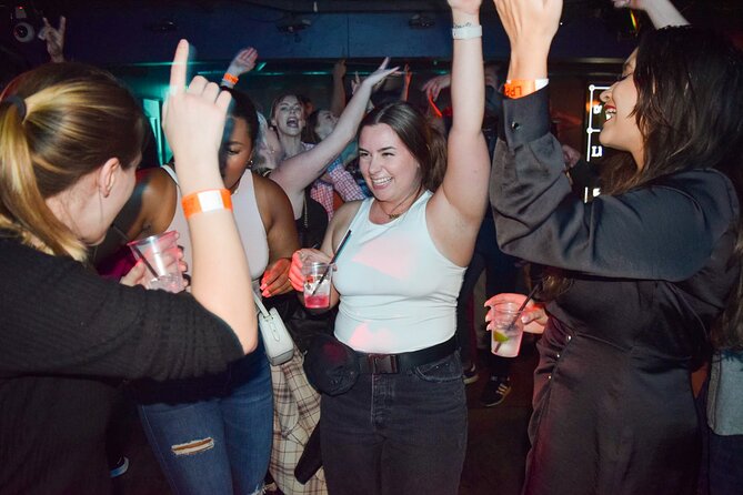 Camden Pub Crawl in London - Getting the Most From the Group Experience