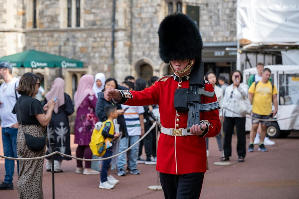 Changing of the Guard Experience in London - Who this tour fits best