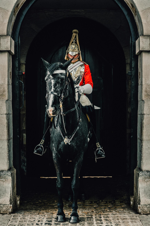 Changing of the Guard Experience in London - Changing of the Guard (and Horse Guards): how to plan for the day’s schedule