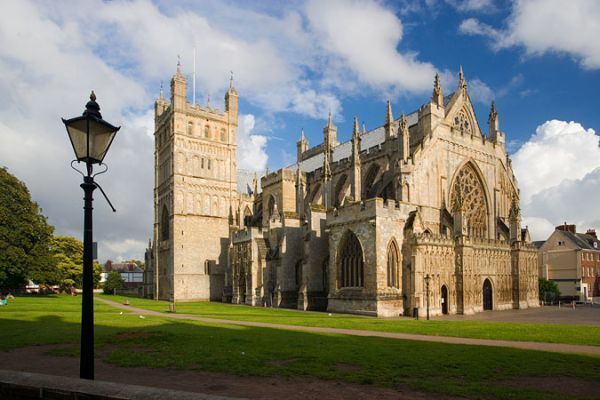 Devon and Cornwall: 5-Day Tour from London - Day 2: Dartmoor walking time, Tavistock’s Drake connection, and Exeter underground passages