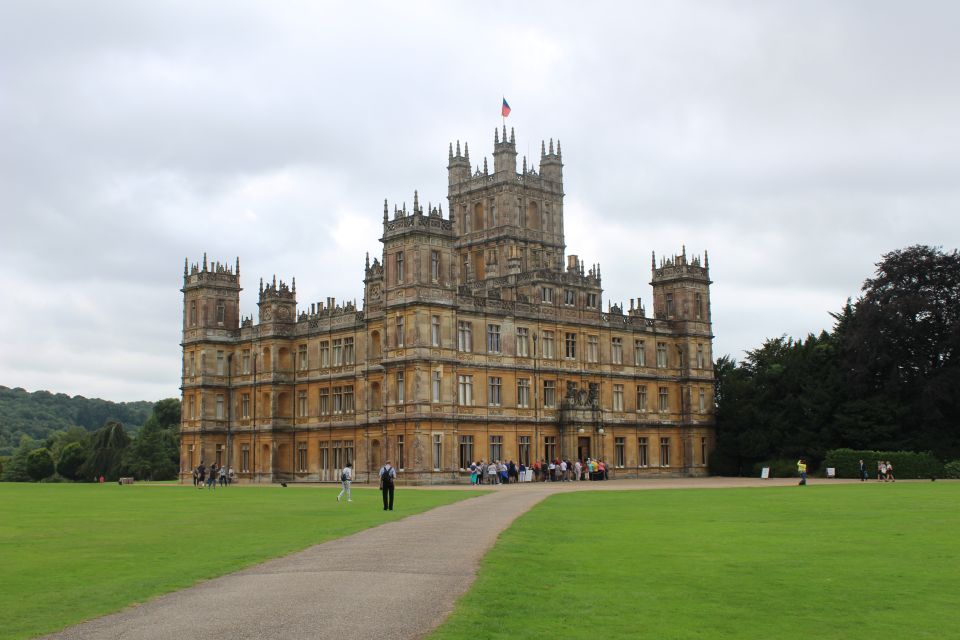 Downton Abbey and Village Small Group Tour from London - A Small-Group Downton Abbey Day Trip From London