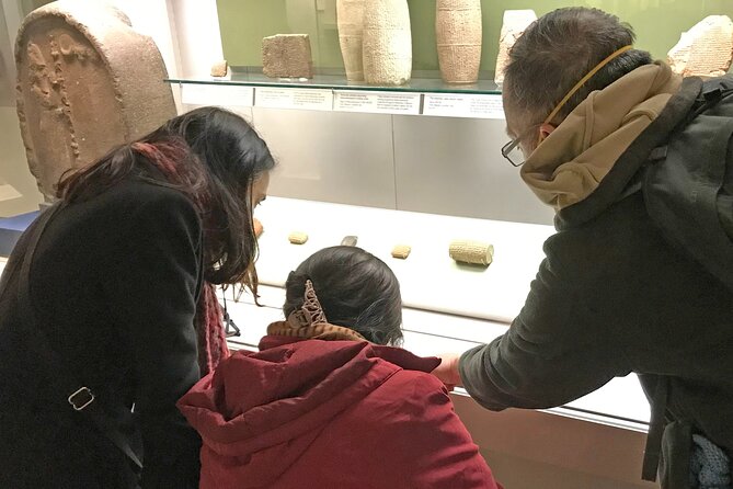 Explore Biblical Artifacts at the British Museum - Comfort and pacing: folding stools, warm rooms, and how to plan your body
