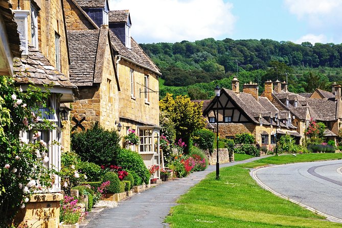 Extended Cotswolds Visit and Blenheim Palace with Cream Tea - Bampton and the Downton Abbey behind-the-scenes stop