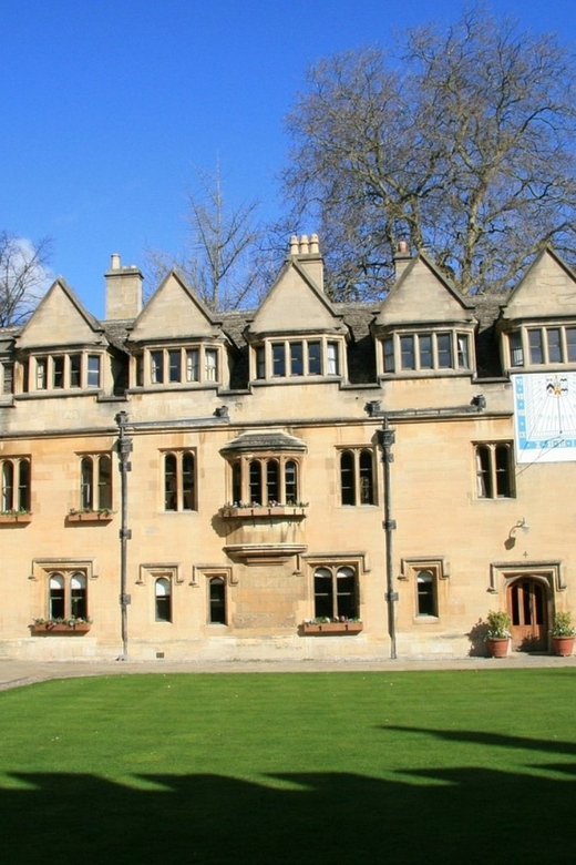 From London: Cotswolds Villages Small Group Day Tour - Bourton-on-the-Water: Two Hours, Guided Walking, and Your Lunch Freedom