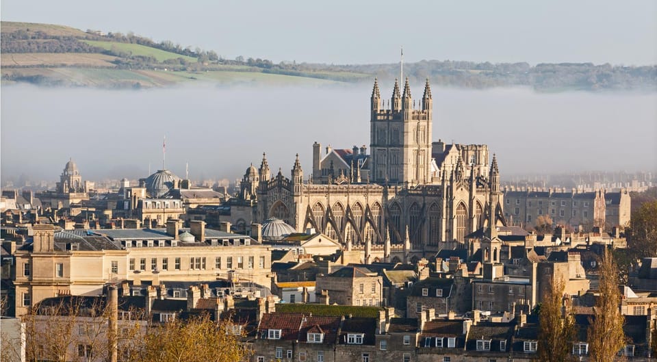 From London: Small Group Stonehenge, Bath & Cotswolds Tour - Bath Abbey, optional walking, and using the map smartly