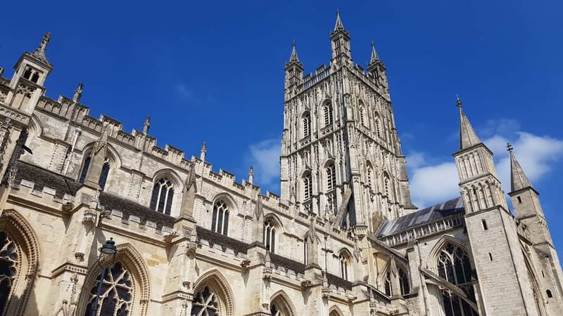 From London: Stonehenge and Bath Full-Day Tour with Guide - Meet your guide and driver: why the commentary matters