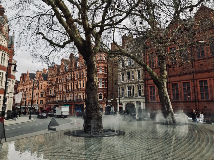 Ghosts and Legends of Mayfair Walking Tour - London - Fortnum & Mason and the Ritz Stops: Luxury Addresses, Creepier Narratives
