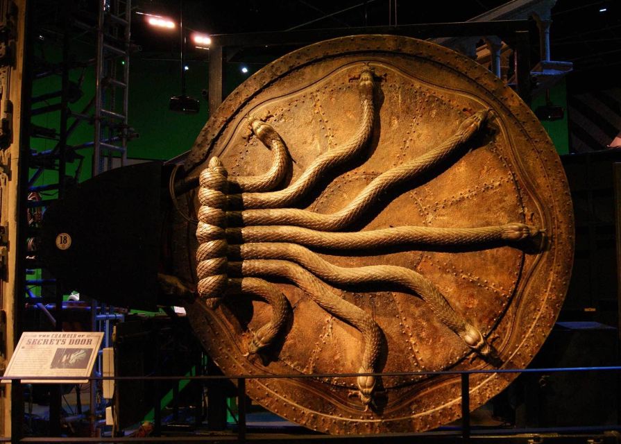 Harry Potter: Warner Bros. Studio Tour from King's Cross - King’s Cross bus ride: your day’s pacing starts here