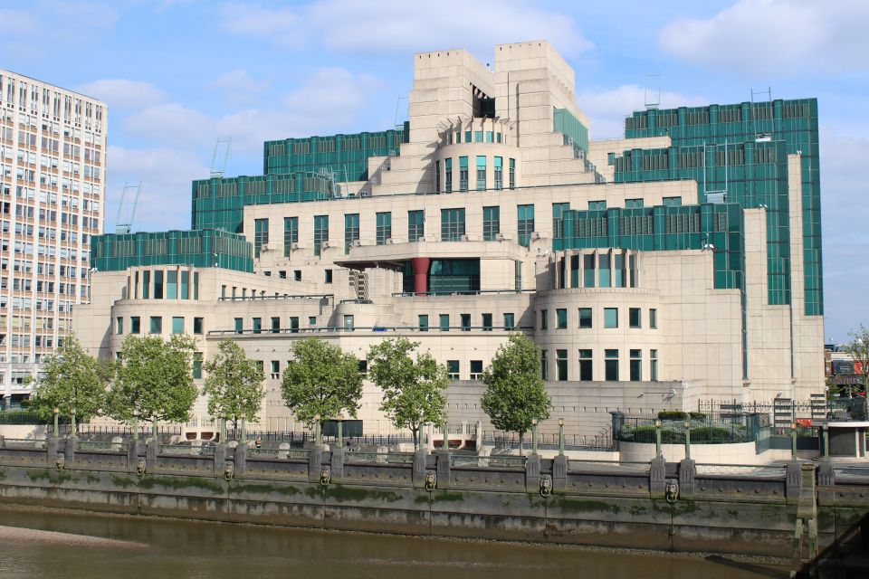 James Bond Shooting Locations 2-Hour Walking Tour of London - Film-making process, Ian Fleming links, and real spy-service context