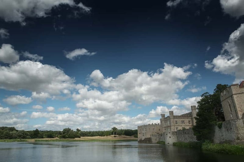 Leeds Castle, Canterbury, Dover, Greenwich & Free Snack Pack - The Thames boat ride: why it’s the perfect finish
