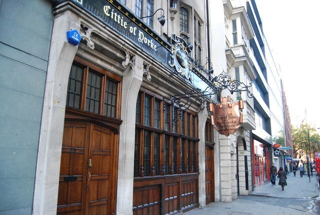 London: 2-Hour Historic Pub Tour - Getting Started at Chancery Lane Underground Station