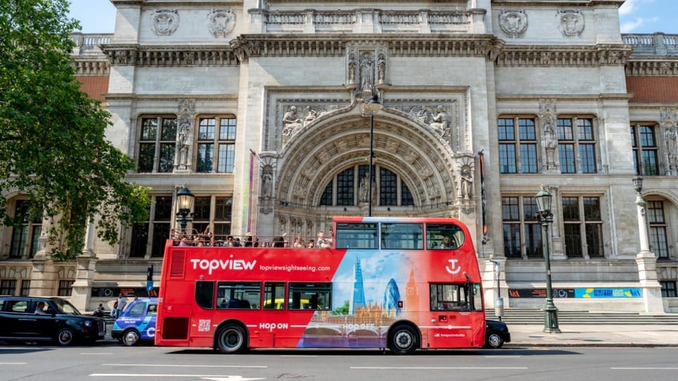 London: 24-Hour Hop-On Hop-Off Bus Pass - GPS audio in 10+ languages: the easiest way to “read” London fast