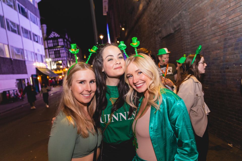 London: 4 Soho Nightclubs Crawl - Zoo Bar Meeting Point and the Host Factor That Makes Soho Easier