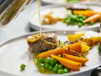 London: 6-Course Gourmet Dinner on a Luxury Coach - Victoria Embankment: How Easy It Is to Start on Time