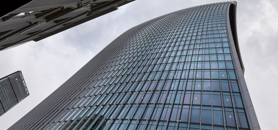London: App-Based Walking Tour with 30 Stops - St. Paul’s Cathedral: the dome view is included, entry is not