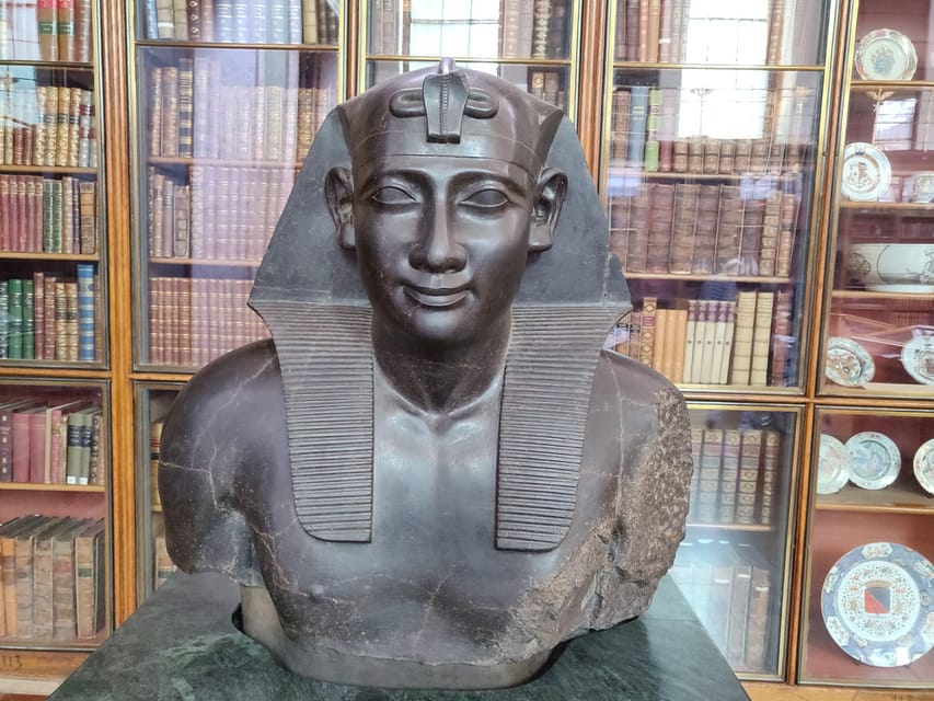 London: British Museum Tour with Archaeologist Guide - Vikings in the Lewis Chessmen and the Sutton Hoo hoard
