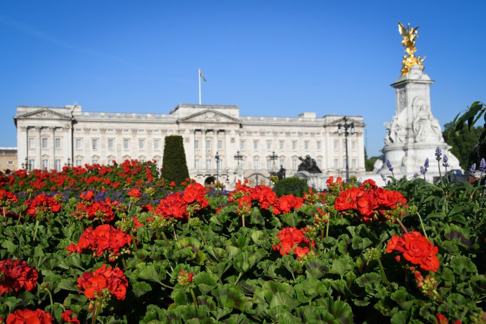 London: British Royalty Walking Tour - Key things I’d plan around