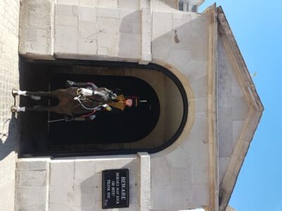 London: British Royalty Walking Tour - Green Park to Buckingham Palace: the royal warm-up