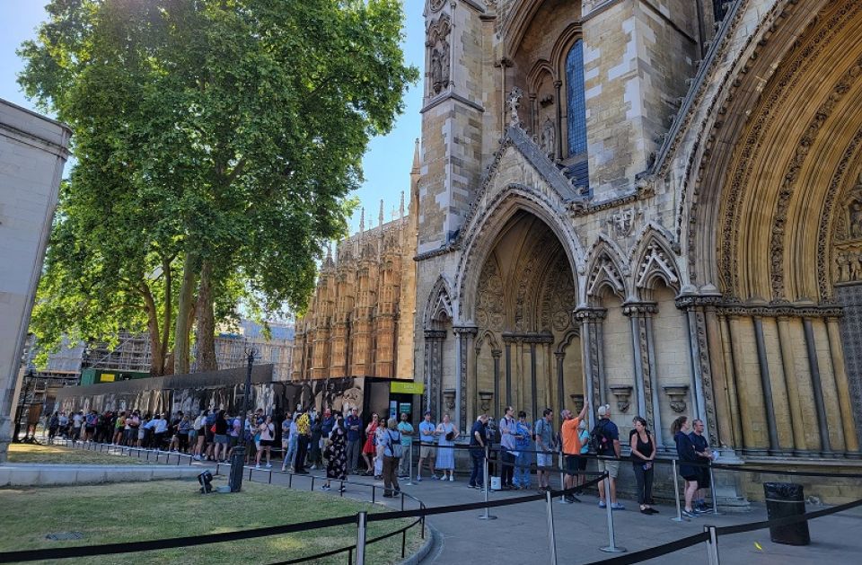 London: Buckingham, Big Ben & Westminster Abbey Tour - Big Ben and Buckingham Palace: What’s Included (And What’s Not)