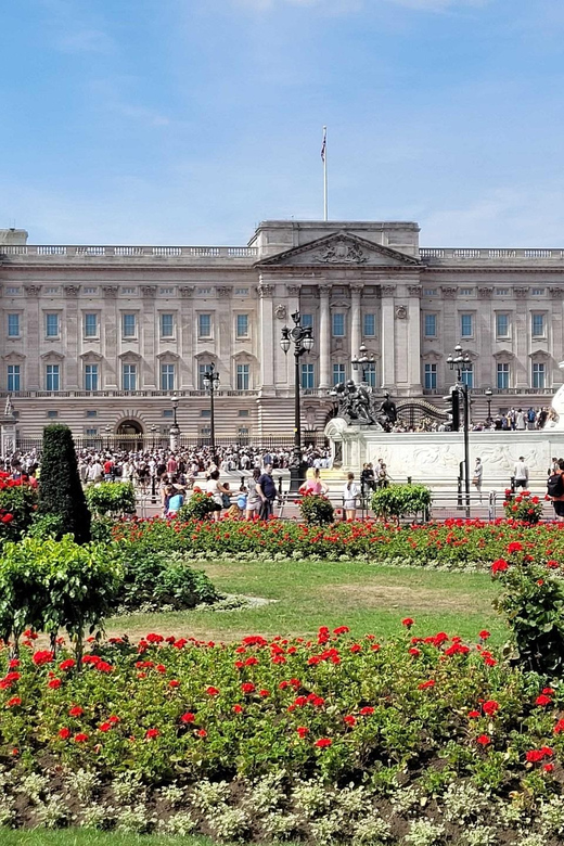 London: Buckingham Palace State Rooms & Royal Walking Tour - The Mall and St James’s Park: the procession route you can almost feel