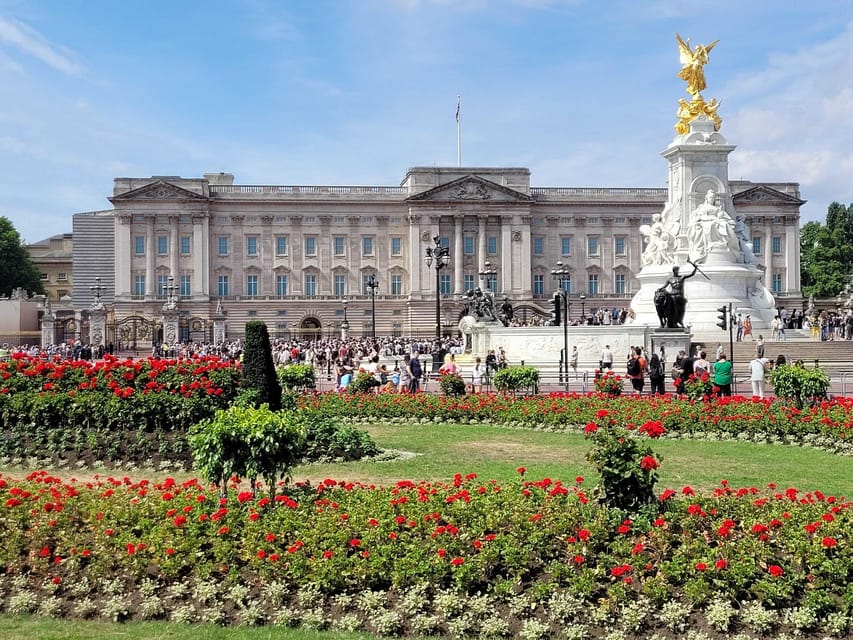 London: Buckingham Palace State Rooms & Royal Walking Tour - White Drawing Room and Throne Room: where official moments become tangible