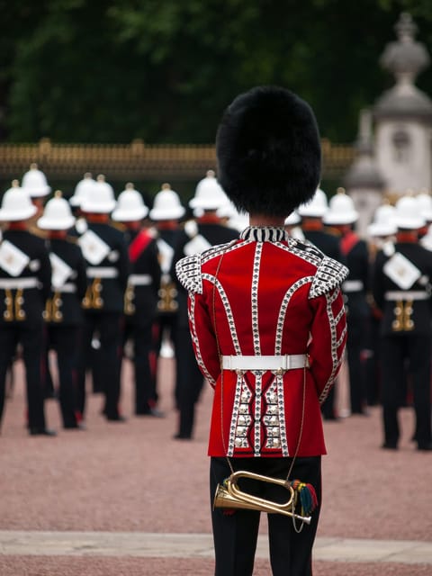 London: Changing of the Guard Experience and Landmarks Tour - Green Park starting point and the easy 2-hour rhythm