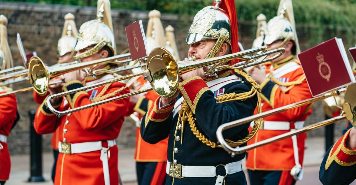 London: Changing of The Guard Tour - Rain, Sunday Changes, and When the Ceremony Isn’t the Same