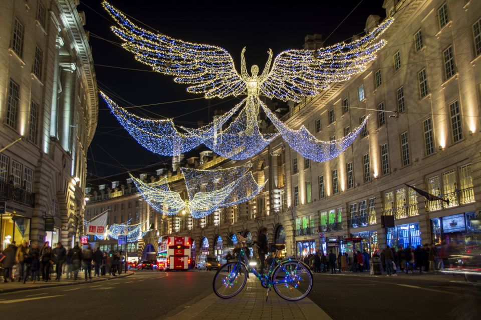 London Christmas Lights Bike Tour - The big landmarks: London Eye, Big Ben, and the Houses of Parliament glow