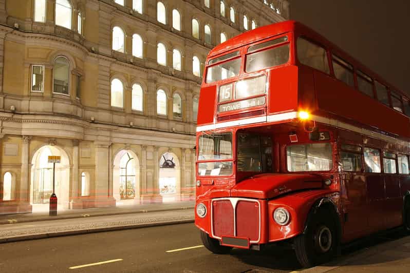 London: Christmas Lights Tour by Vintage Double-Decker Bus - A Vintage Bus Makes London’s Christmas Lights Easier