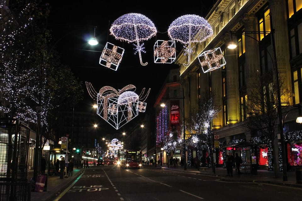 London: Christmas Lights Tour by Vintage Double-Decker Bus - Oxford Street to Knightsbridge: The Lights You Actually Want to See