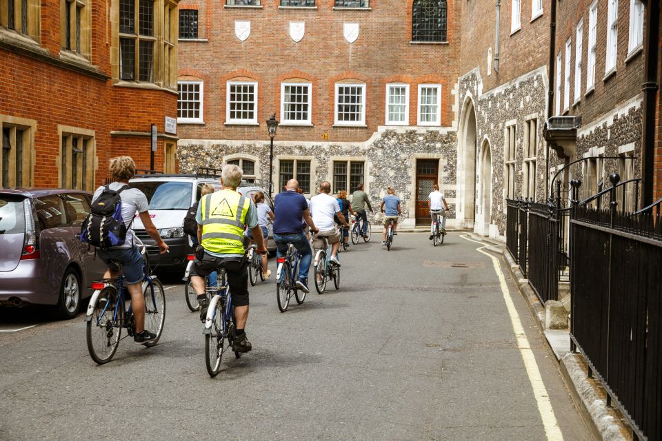 London: Classic Gold 3.5-Hour Bike Tour - Rolling past Big Ben and the Houses of Parliament