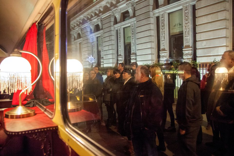 London: Comedy Horror Ghost Tour on a Bus - How the Comedy-Horror Show Works While You Sightsee