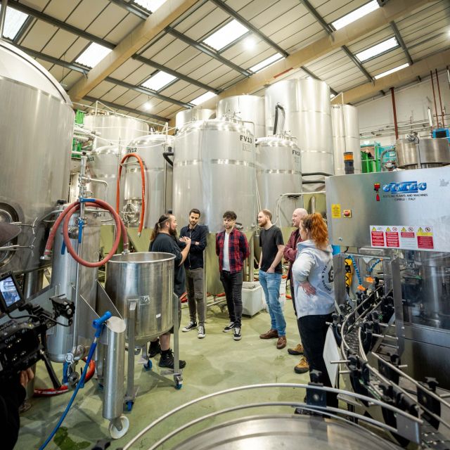 London: Craft Brewery Tour with Tasting of 4 Beers - Should you book this London craft brewery tour?