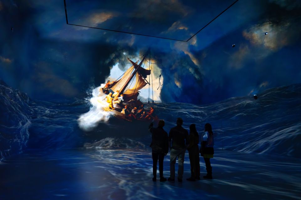 London: Entry Ticket to Frameless Immersive Art Experience - Café and shop stops: small breaks that matter