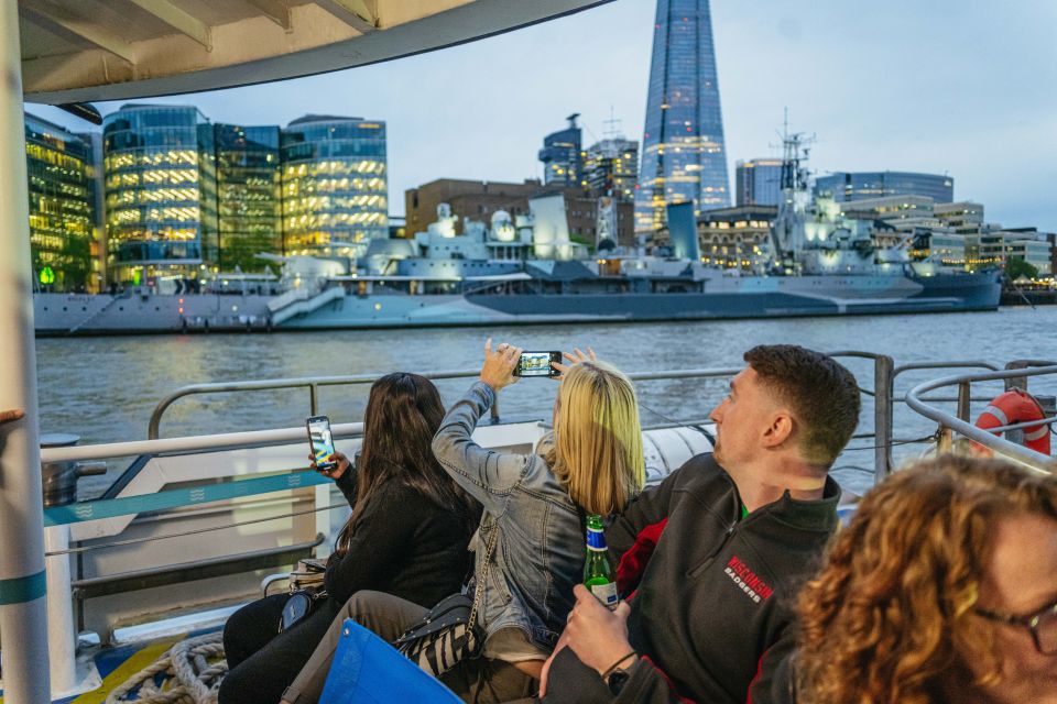 London: Ghost Walk and River Thames Boat Ride - Green Park: the spooky opener with photo-stop breathing room