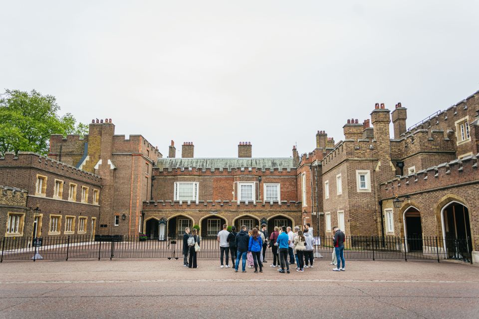 London: Ghost Walk and River Thames Boat Ride - Tower of London: ending at the real “ghost magnet”