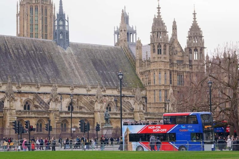 London: Golden Tours Gray Line Hop-on Hop-off Bus Tour - Practical tips: how to stay comfortable and organized