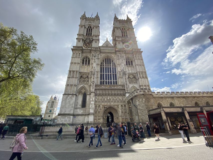 London: Guided Westminster Abbey Tour and Refreshments - The highlights inside Westminster Abbey (what you’re really paying for)