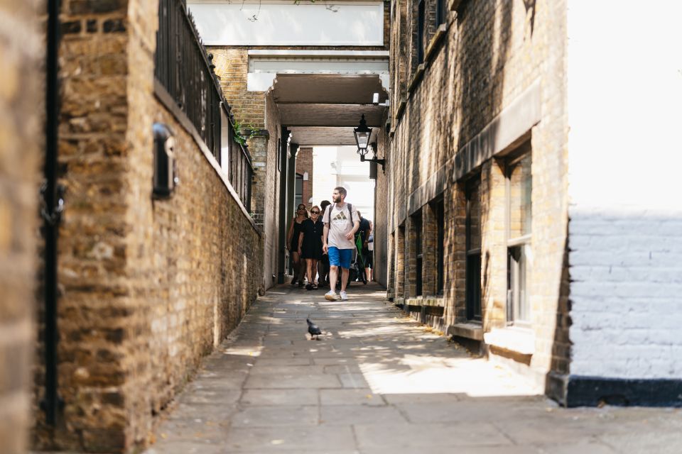 London: Historic Pubs of Central London Walking Tour - St Paul’s to the West End: what this tour delivers