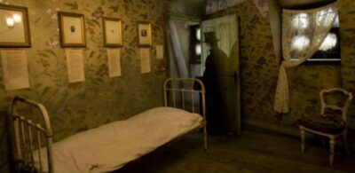 London: Jack the Ripper Museum Tickets - Mitre Square and P. C. Watkins: the story starts in the street