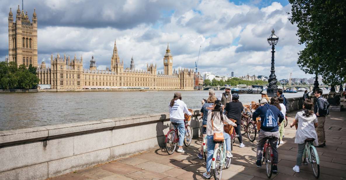London: Landmarks & Secrets Bike Tour with Pub & Street Art - What the guided ride feels like: pace, safety, and photo time