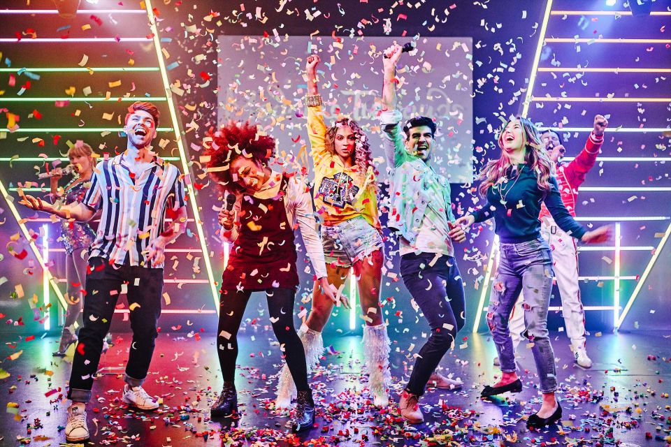 London: Madame Tussauds London - Royal Balcony: the one setup built for selfie hunters